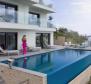 Új, modern tervezésű villa Rogoznicában, 50 méterre a tengertől, eladó - pic 6