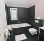 Exklusive Wohnung mit 3 Schlafzimmern, nur 50 m vom Meer in Lovran, zu verkaufen - foto 33