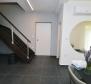 Exklusive Wohnung mit 3 Schlafzimmern, nur 50 m vom Meer in Lovran entfernt, in einer Boutique-Residenz mit Innenpool, zu verkaufen - foto 22