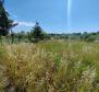 Building land of 600 m2, 400m from the sea in Lovrecica, Umag, for sale - pic 2