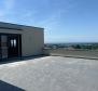 Penthouse mit Dachterrasse und atemberaubendem Meerblick in Poreč, zu verkaufen - foto 6
