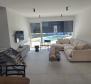 Modern, kellemes dizájnnal rendelkező villa Porec környékén, eladó - pic 8
