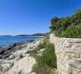 Villa incroyable en bord de mer sur l'île de Vis avec deux appartements et de vastes terrasses, à vendre - pic 6
