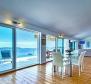 Villa incroyable en bord de mer sur l'île de Vis avec deux appartements et de vastes terrasses, à vendre - pic 13