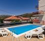 Belle pension avec 4 appartements dans la baie de Lapad avec de magnifiques vues sur la mer et piscine, à vendre - pic 9