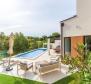 Maison moderne jumelée à Svetvinčenat, à vendre - pic 9