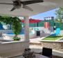 Belle villa sur Čiovo, Trogir, avec piscine, à seulement 200 m de la mer, à vendre - pic 13