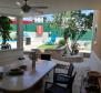 Belle villa sur Čiovo, Trogir, avec piscine, à seulement 200 m de la mer, à vendre - pic 18