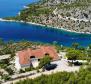 Egyedülálló 1. vonali villa a Brač szigeten, első sor a tengerhez, hatalmas, 32 000 m²-es területen eladó - pic 11