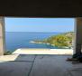 Villa fascinante en première ligne sur l'île de Brač, sur 32 000 m² de terrain, à vendre - pic 9
