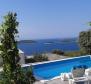 Une villa confortable dans la station balnéaire peu élevée de Sevid entre Trogir et Rogoznica, au bord de fabuleuses baies et péninsules, Croatie - pic 5