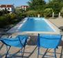 Nice villa of two apartments just 100 meters from the sea in popular and friendly Petrcane! - pic 4