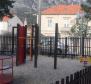 Villa de première ligne dans le quartier de Mokosica à Dubrovnik nécessitant une rénovation complète - pic 3
