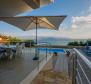 Villa en bord de mer avec piscine finie en pierre traditionnelle sur l'île de Brac - pic 6