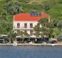 Wunderschönes Hotel am Meer mit Restaurant und Pool im prestigeträchtigen Vorort Dubrovnik 