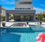 Fantastic modern villa in Zadar just 180 meters from the sea 