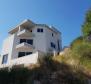 Apart-house of 4 apartments in Podgora, just 200 meters from the sea - pic 9