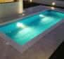 Rare villa moderne à Zadar avec vue sur la mer et piscine, à 120 mètres de la mer seulement - pic 14