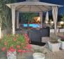 First line apart-house with swimming pool right by the beach - pic 9
