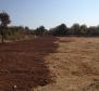 Spacious land plot 600 meters from the sea in Rovinj area (Vestar) - pic 2