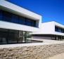 Nová moderní futuristická vila na prodej v Banjolu na ostrově Rab 