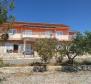 Exceptional waterfront building on Peljesac next to a wonderful beach, on 12 500 sq.m. of land (1,2 ha) - pic 4