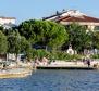 Hôtel 4**** au bord de l'eau avec restaurant dans la région de Zadar 