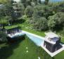 Роскошная дизайнерская вилла в Ичичи с двумя бассейнами - фото 7