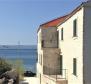 Budova 6 nových apartmánů na pobřeží na ostrově Brač - pic 2