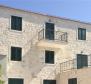 Budova 6 nových apartmánů na pobřeží na ostrově Brač - pic 3