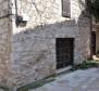 Stone house on Hvar in the centre of Jelsa - pic 2
