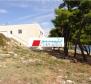 Villa unique en bord de mer sur l'île de Brac sur 11000 m2 de terrain en bord de mer - pic 38