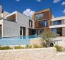 L'une des sept nouvelles villas en bord de mer à vendre dans la région de Sibenik dans une copropriété de luxe fermée - pic 7