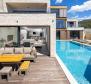 L'une des sept nouvelles villas en bord de mer à vendre dans la région de Sibenik dans une copropriété de luxe fermée - pic 44