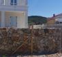 Kamenná vila na pobřeží na ostrově nedaleko Zadaru se soukromým přístupem na pláž - pic 5