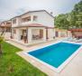 Villa with swimming pool in Porec outskirts - pic 2