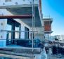 Dwupoziomowy penthouse z tarasem na dachu w Pag w Novalji - pic 10