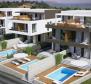 Dwupoziomowy penthouse z tarasem na dachu w Pag w Novalji 