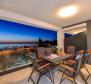 Exceptional tourist property in Zaton with 5 apartments, just 20 meters from the beach - pic 32
