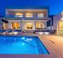 A beautiful newly built villa with pool on an 860 sqm land plot in Split outskirts - pic 38