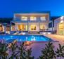 Une belle villa nouvellement construite avec piscine sur un terrain de 860 m² dans la périphérie de Split - pic 39