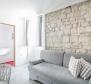 Voll modernisiertes Steinhaus mit 4 Wohnungen in der Altstadt von Trogir - foto 12