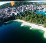 Seltenes Grundstück zum Verkauf auf Ciovo mit Panoramablick auf das Meer - foto 2