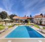 Seafront villa with pool in Pjescana Uvala, picturesque suburb of Pula! - pic 15