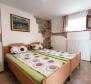 Apartmánový dům jen 40 m od pláže, vysoké příjmy! - pic 9