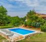 Deux villas sur un grand terrain de 7261 m². dans un endroit magnifique dans le paradis vert de l'Istrie - pic 3