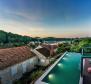 Außergewöhnliche moderne Luxusvilla in der Stadt Korčula, ideal, um 365 Tage im Jahr auf der Insel zu verbringen - foto 2