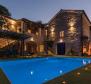 Élégante villa design en pierre de 4 chambres avec piscine, Crikvenica 