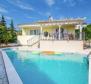 Lovely villa with swimming pool in Pobri 
