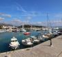 Gebäude direkt am Meer mit Restaurant an der Riviera von Crikvenica neben einem luxuriösen Yachthafen - foto 10